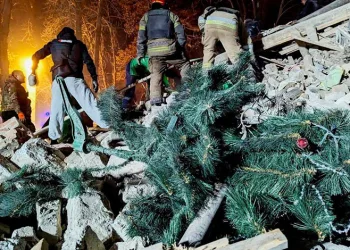 Rusya, Ukrayna’da apartmanı vurdu: 1 ölü, 14 yaralı