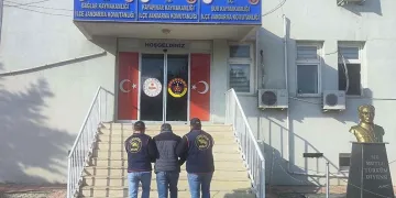 Müşteri gibi geldiler, çilingir sofrasını bedavaya getirdiler