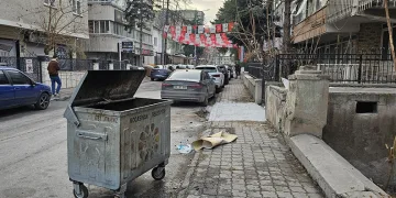 Araç içinde tabancayla vurularak ölen kadın toprağa verildi