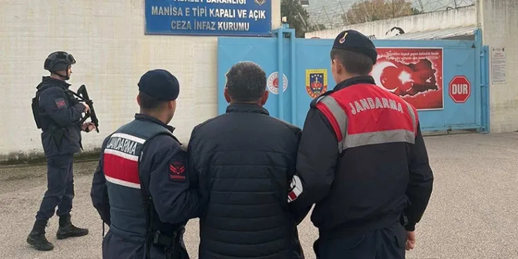 İlk kez ceza yedi, ceza makbuzuyla hatıra fotoğrafı çektirdi