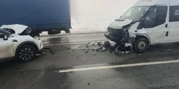 Otobüs terminalindeki bıçaklı kavgada kan aktı: 1 yaralı