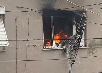 Bursa’da otomobiller kafa kafaya çarpıştı: 4 yaralı
