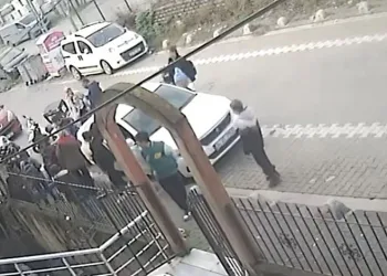 İnşaatın iskelesinden düşen işçi yaralandı
