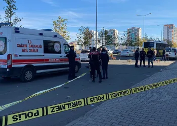 Bursa’da otomobiller kafa kafaya çarpıştı: 4 yaralı