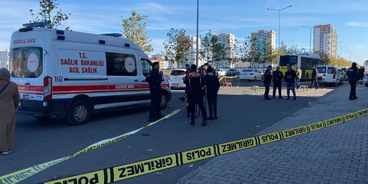 Bursa’da otomobiller kafa kafaya çarpıştı: 4 yaralı