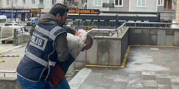 Kütahya Çiniciler Çarşısı’nda sahte para operasyonu: 2 gözaltı