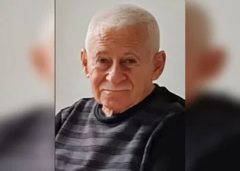 Otomobil minibüse arkadan çarpıştı: 3 yaralı