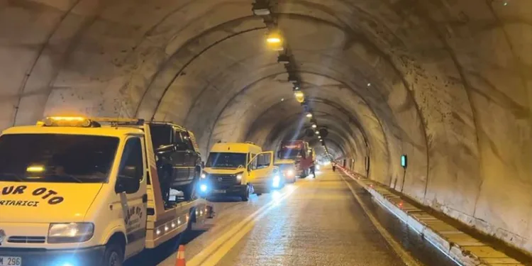 Beykoz’da sürücüler arasında yol verme kavgası kanlı bitti: 1 ağır yaralı