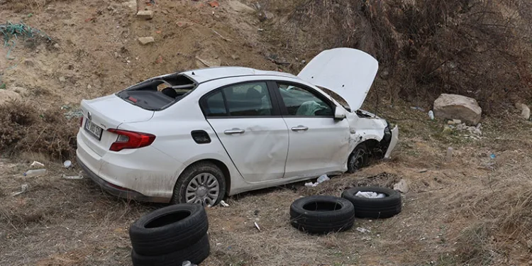 Erciyes’te yürüyüş yaparken ayağı kırılan dağcı kurtarıldı