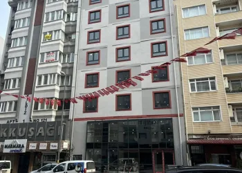 Şam’da askerler gövde gösterisi yaptı