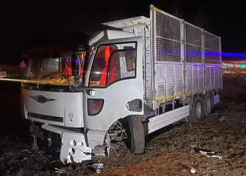 Elektrik tellerinde yaşanan patlama paniğe neden oldu