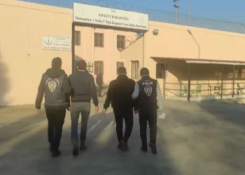FETÖ’ye üye olmaktan aranan şahsı JASAT yakaladı