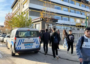 Araç içinde tabancayla vurularak ölen kadın toprağa verildi