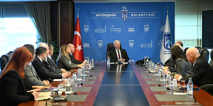 Hama’da muhaliflerden şükür namazı