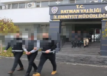 Batman’da 95 ton ham petrol çalarak başkasına satan 3 zanlı tutuklandı