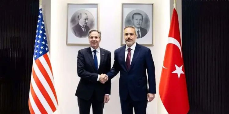 Hafız Esad’ın harabeye dönen mezarı görüntülendi
