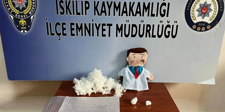 Kütahya Çiniciler Çarşısı’nda sahte para operasyonu: 2 gözaltı