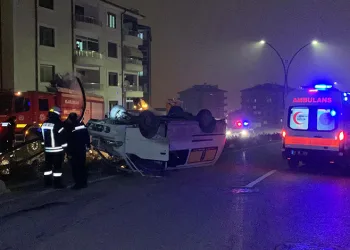 Otobüs terminalindeki bıçaklı kavgada kan aktı: 1 yaralı