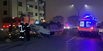 Otobüs terminalindeki bıçaklı kavgada kan aktı: 1 yaralı