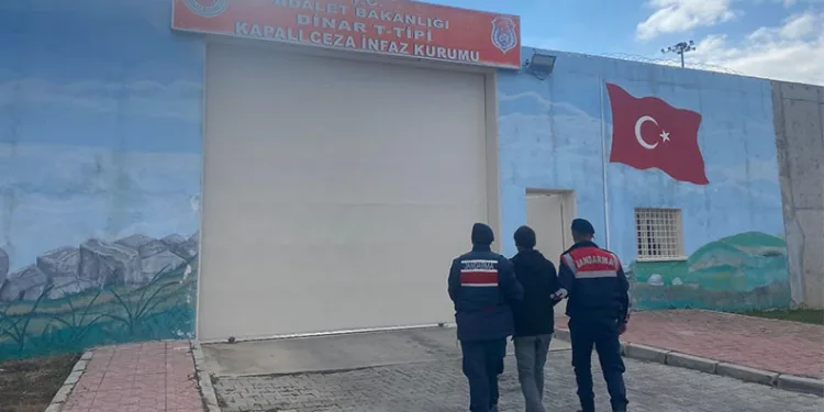 Kasten yaralama suçundan aranan şahsı jandarma yakaladı