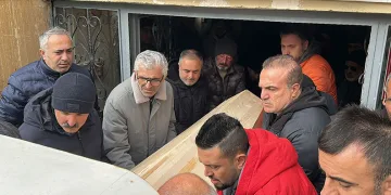 Bursa’da otomobiller kafa kafaya çarpıştı: 4 yaralı