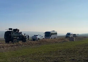 Trenin çarptığı yaya hayatını kaybetti