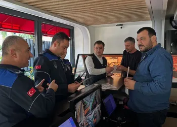 Çeşitli suçlardan aranan 2 şahıs jandarma tarafından yakalandı