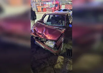 Van Gölü Ekspresi’nin Kirkor Dağı eteklerindeki muhteşem görüntüsü büyülüyor