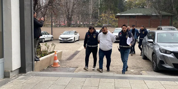 Sakarya’da aranan şahıslara yönelik operasyon: 131 tutuklama