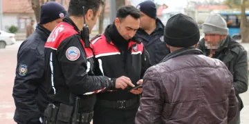 Çanakkale’de piyasa değeri 2 milyon TL olan kokain ele geçirildi