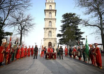 Bursa’nın mehter takımı gönülleri fethediyor