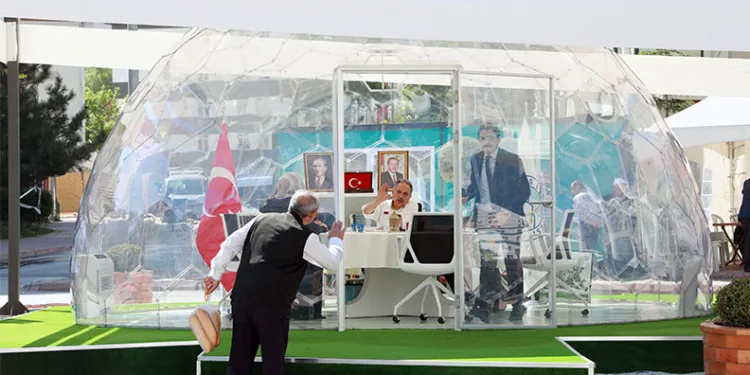 Bayburt’ta öğrenciler hayvanlar için doğaya yiyecek bıraktı
