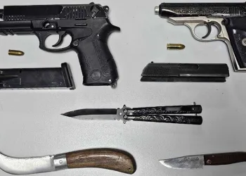 Bağcılar’da korkutan yangın, gecekondu kullanılamaz hale geldi