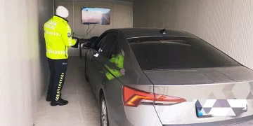 Tek katlı evde çıkan yangın ekiplerce söndürüldü