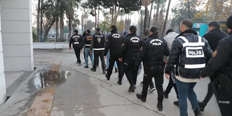 Uşak’ta yılbaşı öncesi sahte içki operasyonu