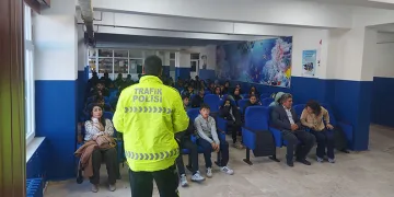 Aksaray’da bıçaklı kavga: 1 yaralı