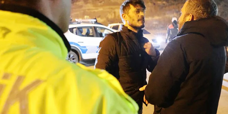Samsun’da bir evde çok sayıda silah ve mühimmat ele geçirildi