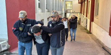 İşsiz kalan FETÖ üyelerine Almanya’dan getirilen paralar dağıtıldı