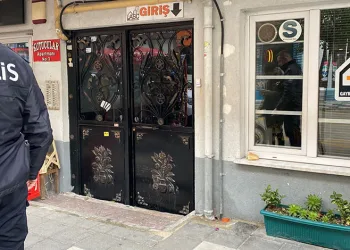 Bursa’da otomobiller kafa kafaya çarpıştı: 4 yaralı