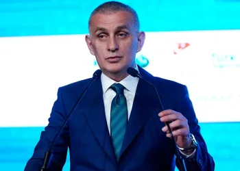 TFF Başkanı İbrahim Hacıosmanoğlu, Süper Lig ve 1. Lig Kulüpler Birliği üyeleriyle bir araya gelecek