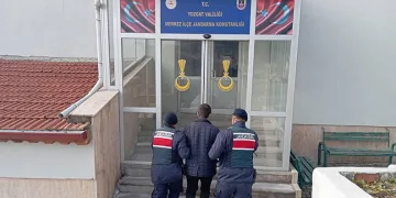Çaldıkları motosikletin şase numarasını kazımışlar