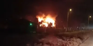 Kırıkkale’de bağ evi alev alev yandı
