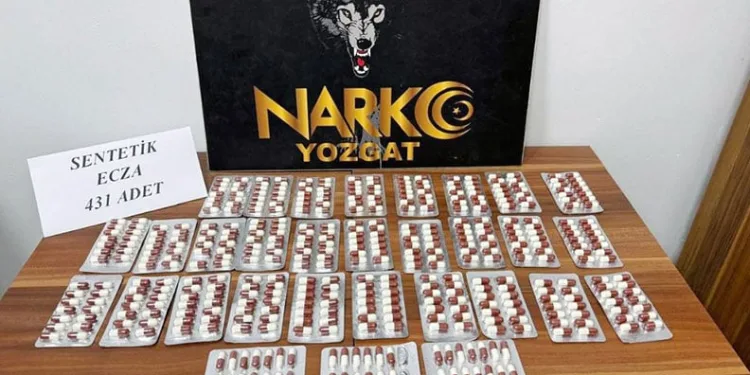 Kayınpederini öldürüp, eşini ve 3 kişiyi yaralayan şahsa müebbet ve 10,5 yıla kadar hapis cezası talebi