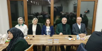 Kremlin Esad’ın eşi Esma Esad’ın boşanmak istediği iddialarını yalanladı
