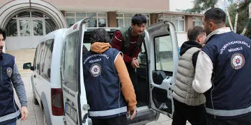 Kesinleşmiş 11 yıl cezası bulunan firariyi jandarma yakaladı