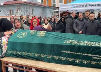 İnşaatın iskelesinden düşen işçi yaralandı