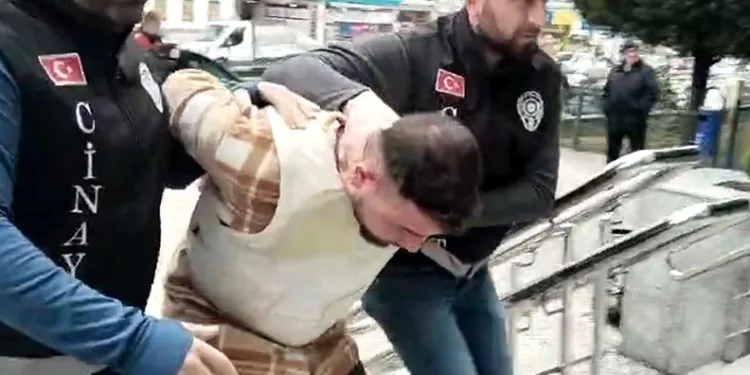 İlk kez ceza yedi, ceza makbuzuyla hatıra fotoğrafı çektirdi