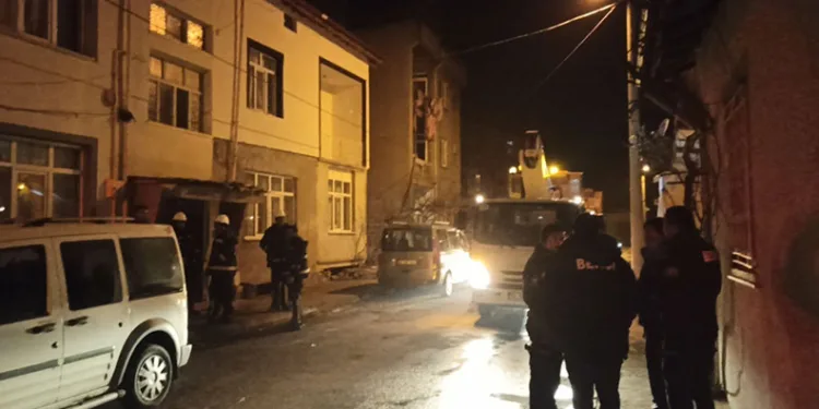 Kaçak elektrik bağlantısı yangına sebep oluyordu