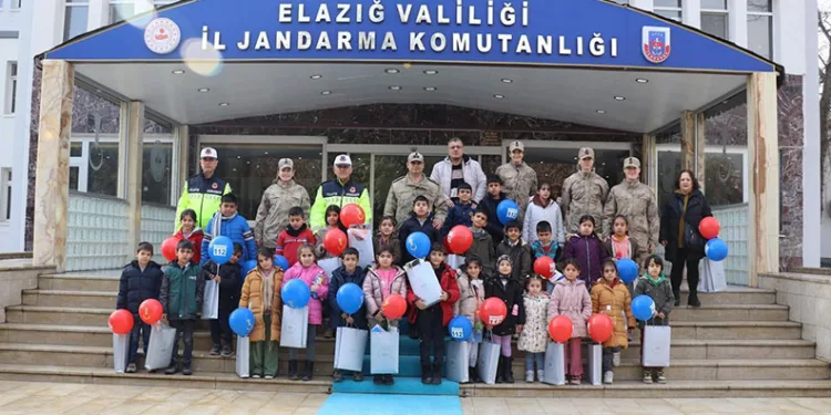 Aksaray’da bıçaklı kavga: 1 yaralı