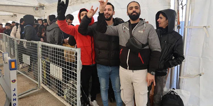 Kasten yaralama suçundan aranan şahsı jandarma yakaladı